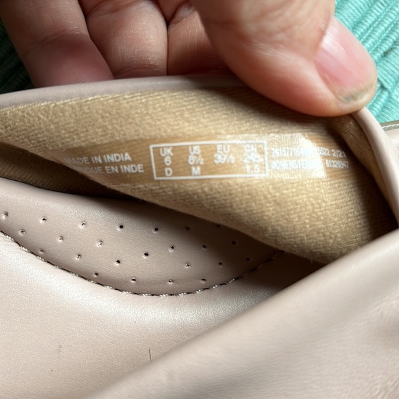 Clarks Sandals - Picture 5 of 7